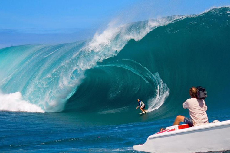 The 2005 Tahiti Pro was an eye opener for competitors and spectators alike ©WSL
