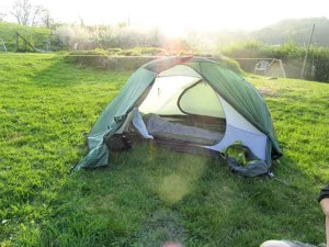 Semi-geodesic tents